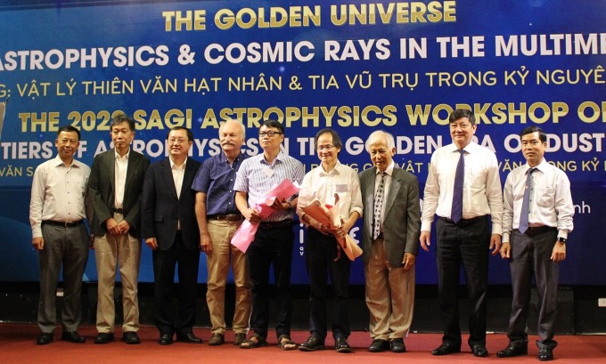 Ba nhà khoa học người Việt thành lập nhóm nghiên cứu vật lý thiên văn