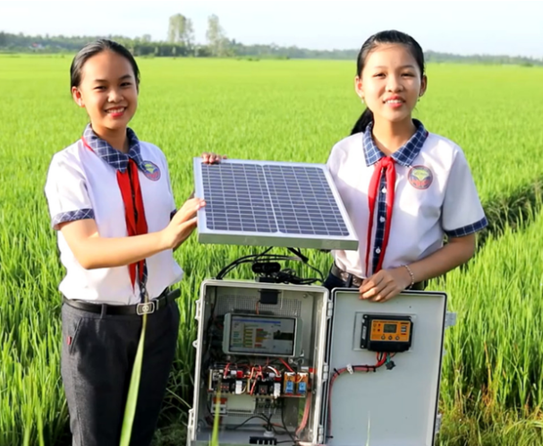 Vĩnh Long: Hai học sinh nữ tạo ra thiết bị phát hiện bệnh ở cây trồng